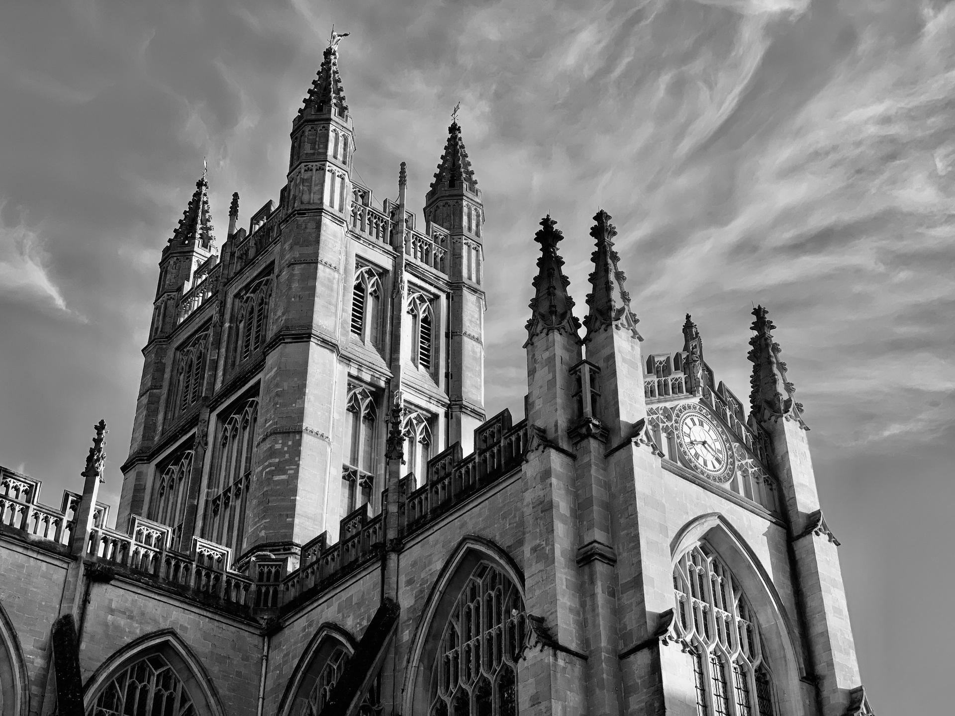 Bath Abbey at dusk